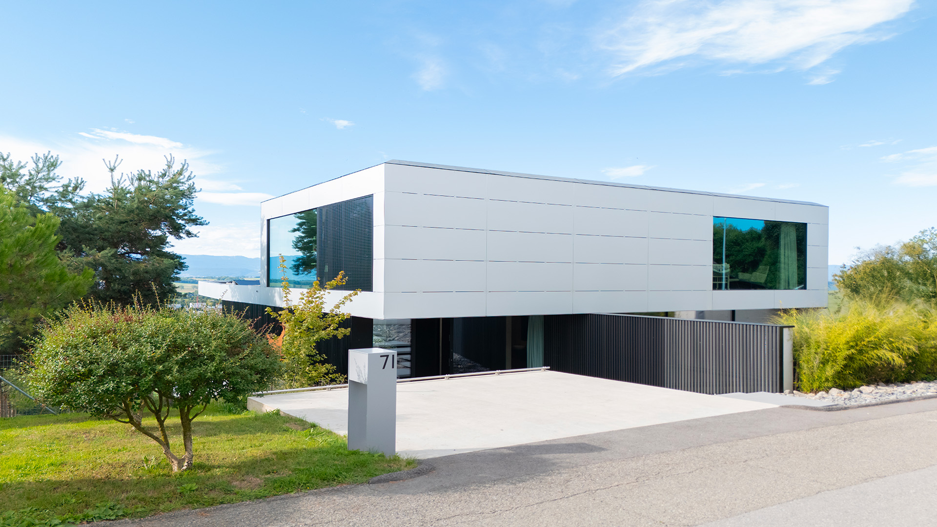 villa m